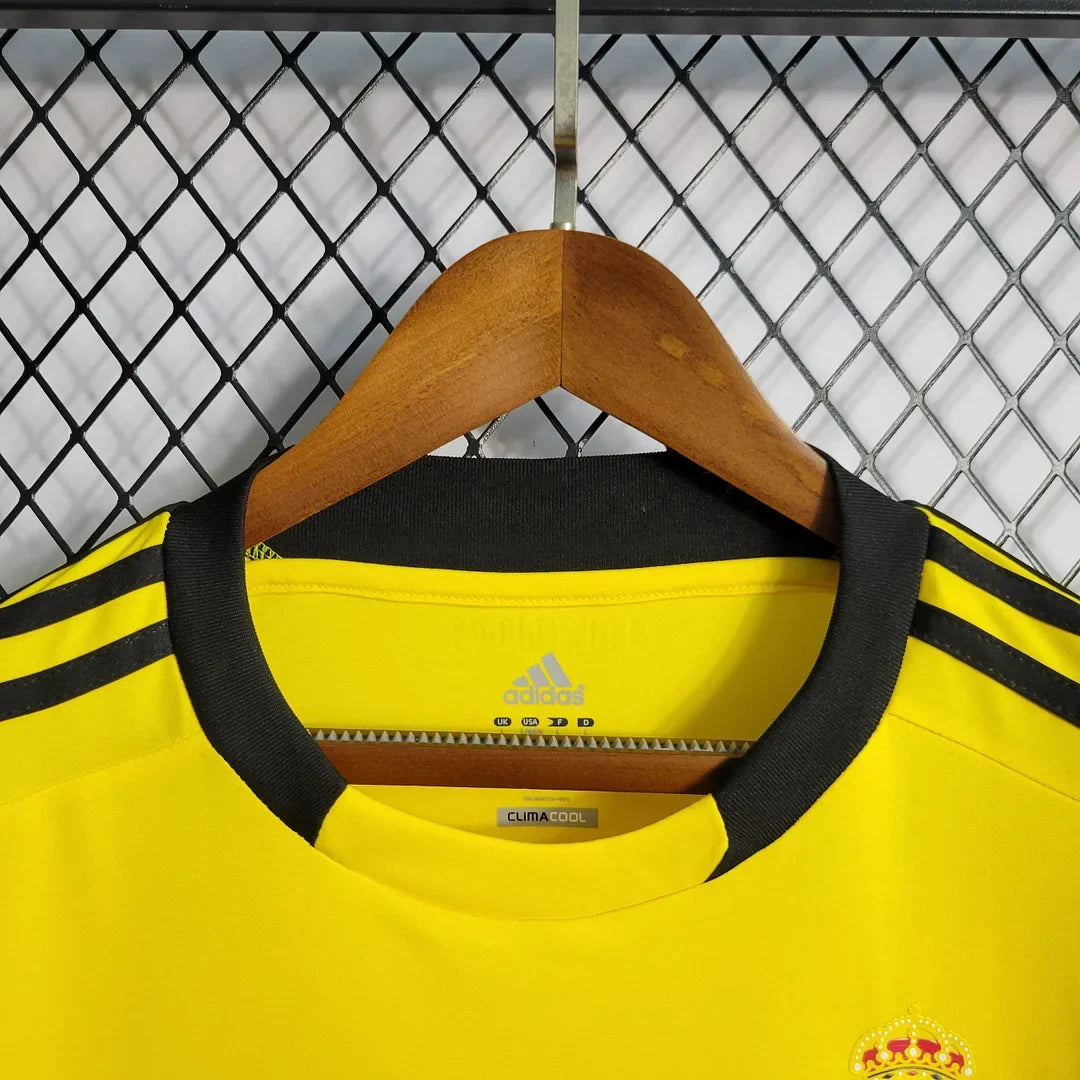Completo da portiere retro Real Madrid giallo 2011/2012