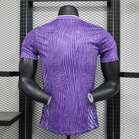 Maillot limité Liverpool « Imperial Violet »