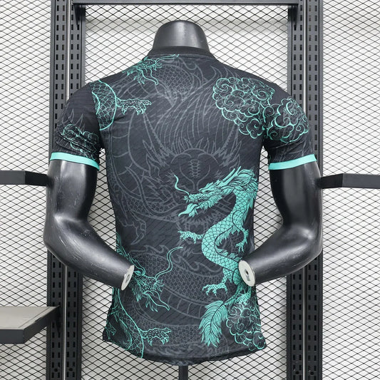 Maglia a edizione limitata "Tidal Serpent" del Real Madrid
