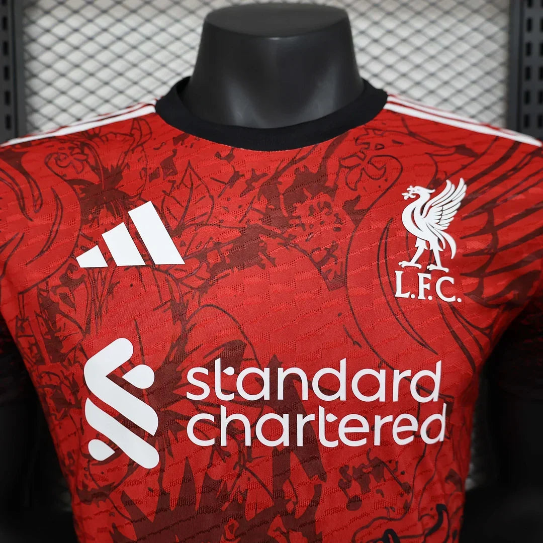 Liverpool Maglia Edizione Limitata "Aquila Coronata"