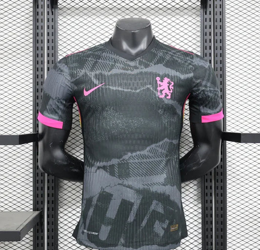 Maillot limité Chelsea "Shadow Edition"
