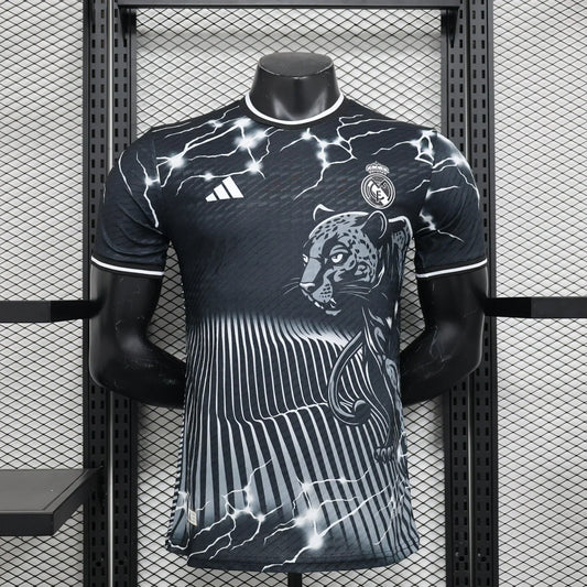 Maillot limité "Black Panther" du Real Madrid