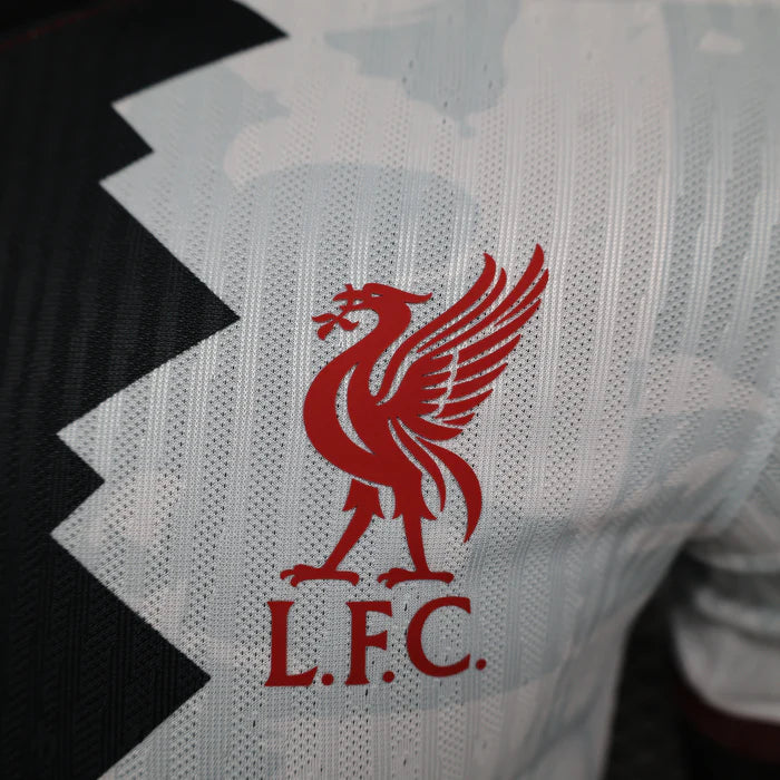Maillot Édition Limitée Liverpool « Tri-Color Blitz »