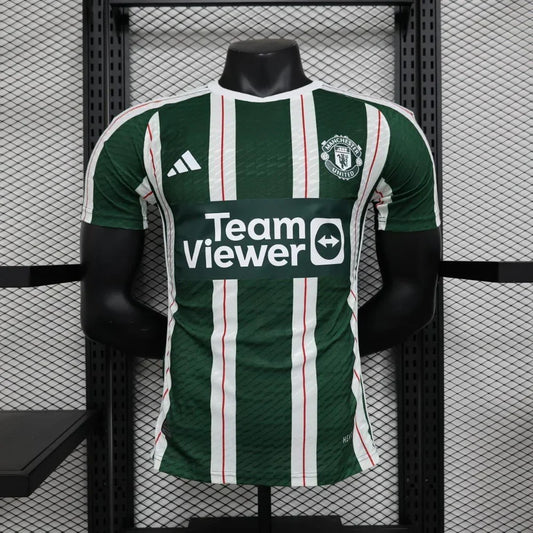 Kit da trasferta Manchester United 2023/2024