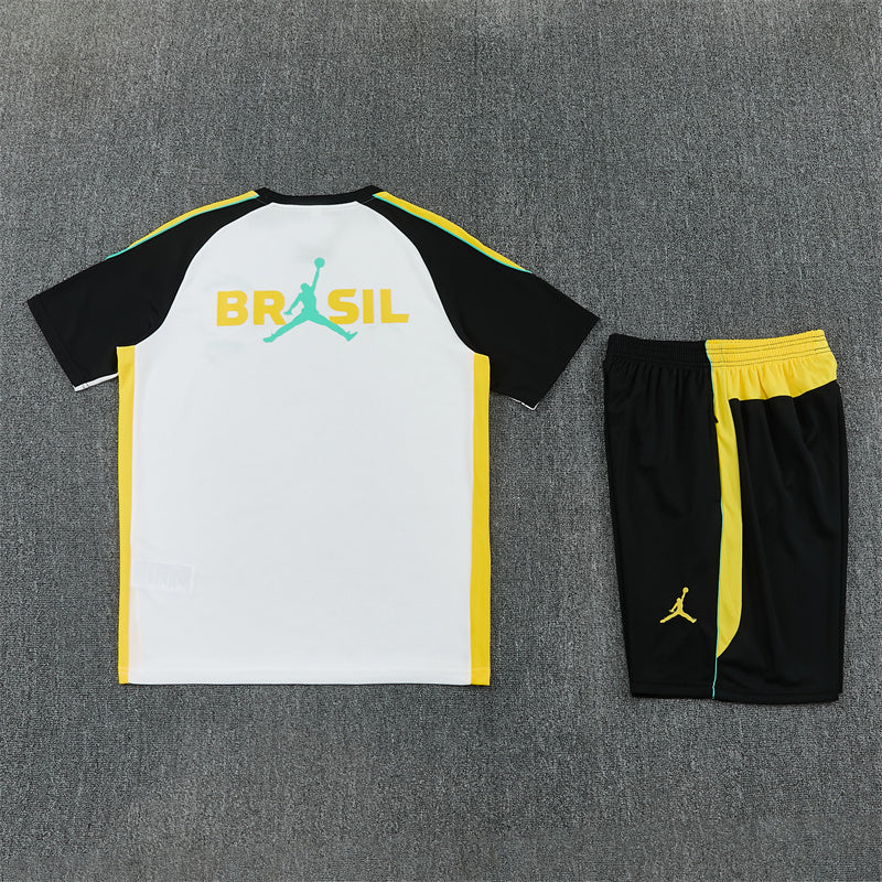 Ensemble blanc Brésil 2026/2027