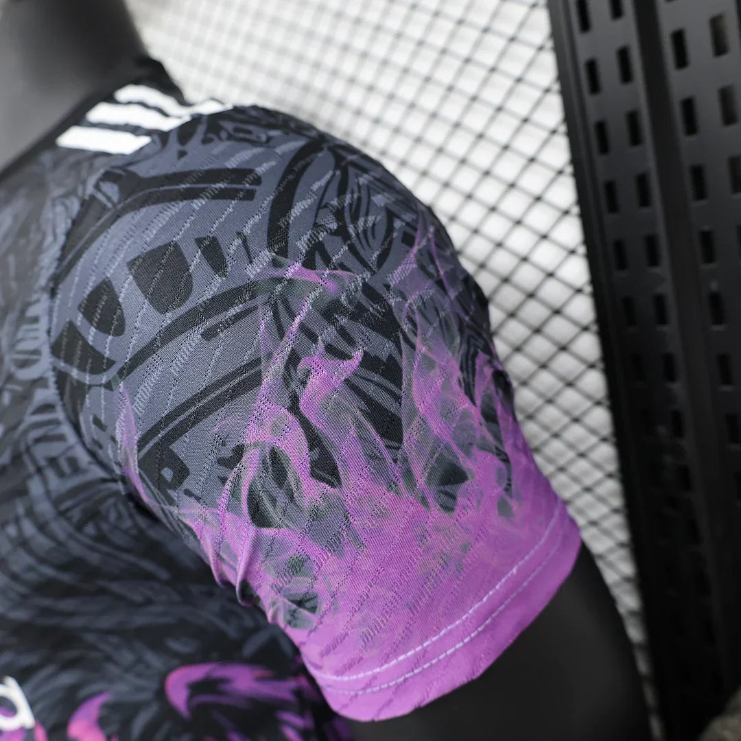 Maillot Liverpool édition limitée "Midnight Soar"
