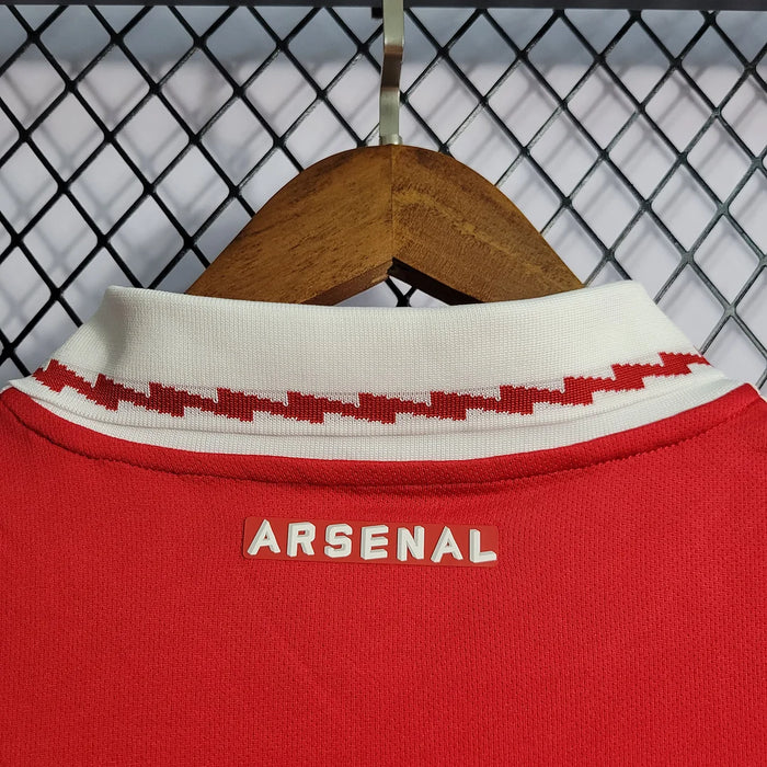 Completo casa dell'Arsenal 2022/2023