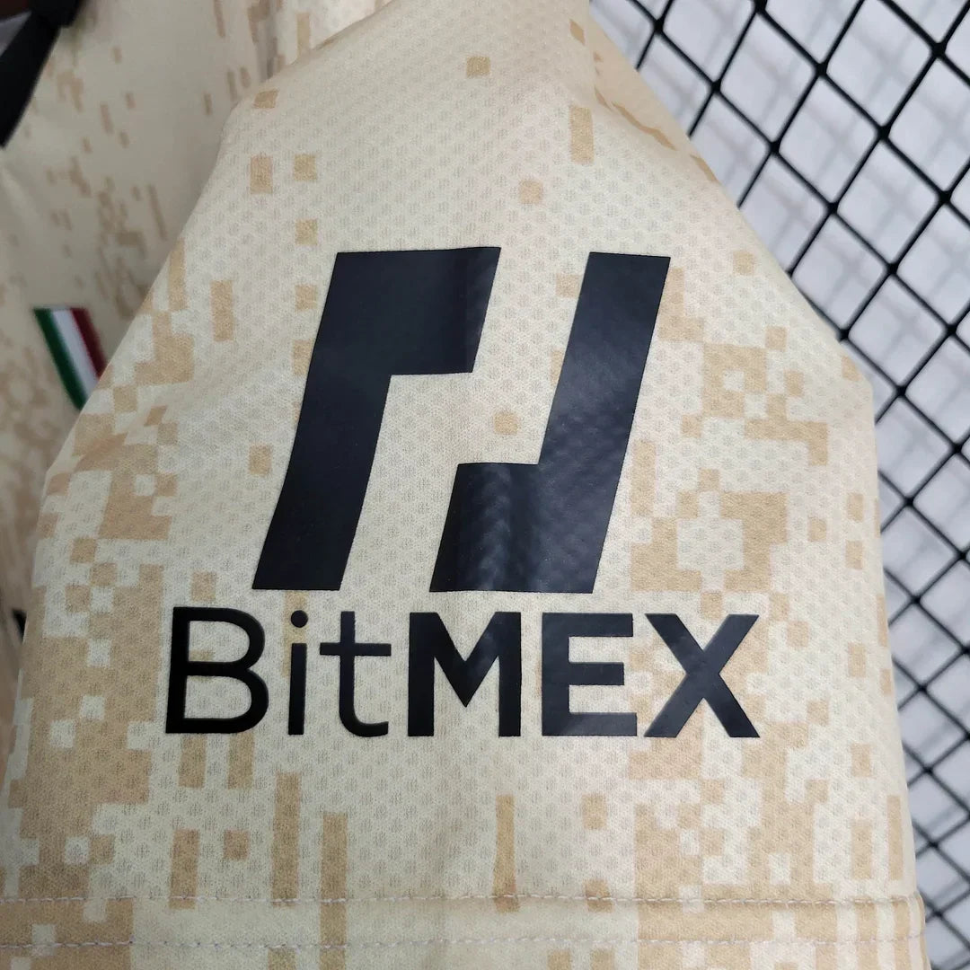 Maillot en édition limitée AC Milan "Milano Glitch"