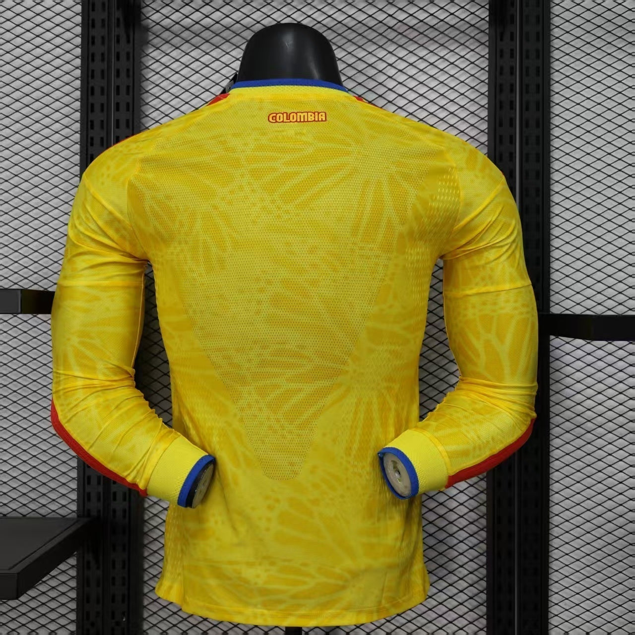 Maillot domicile de la Colombie pour la Coupe du Monde 2026, manches longues, version joueur