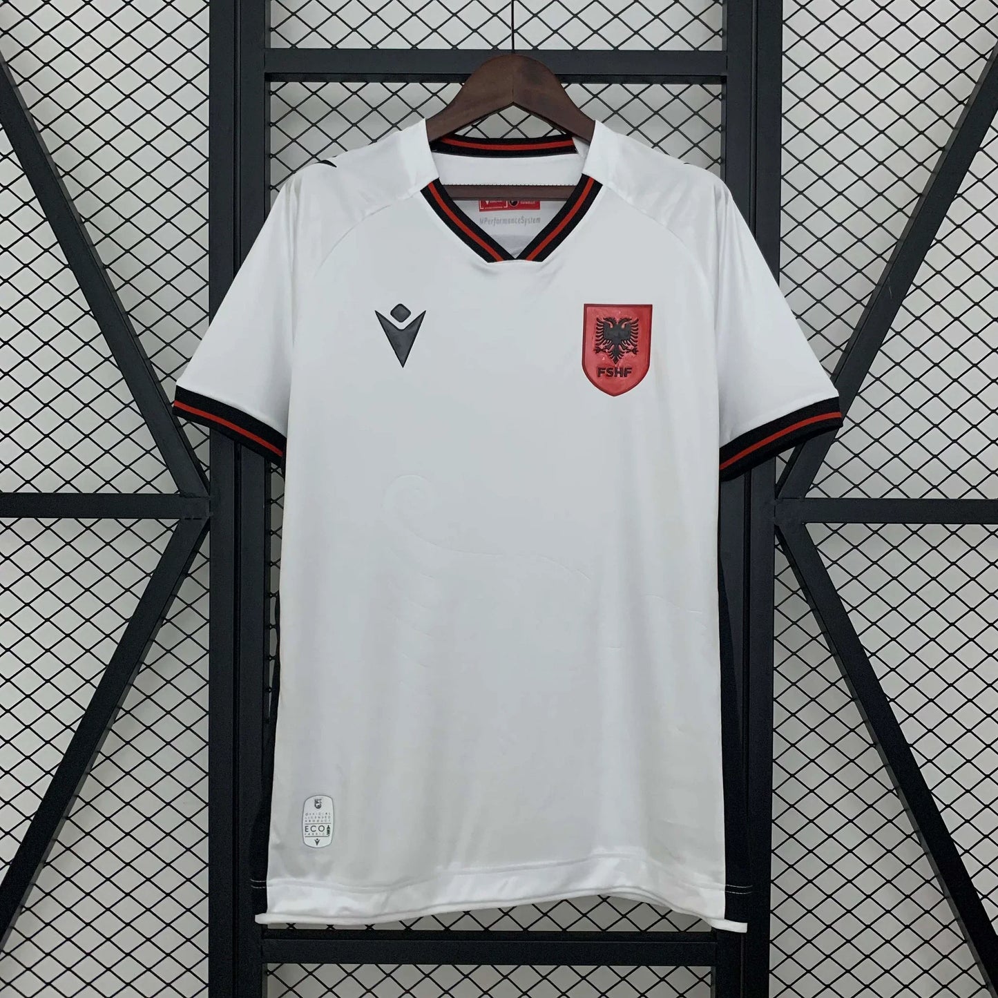 Divisa da trasferta dell'Albania 2025/2026