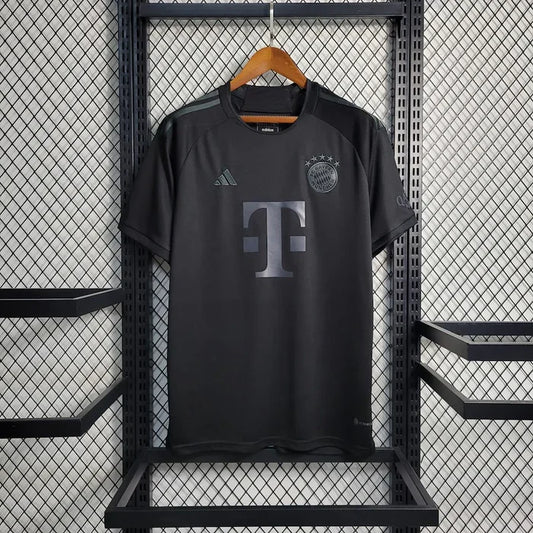 Maillot Bayern Munich "Coal Night" Édition Limitée
