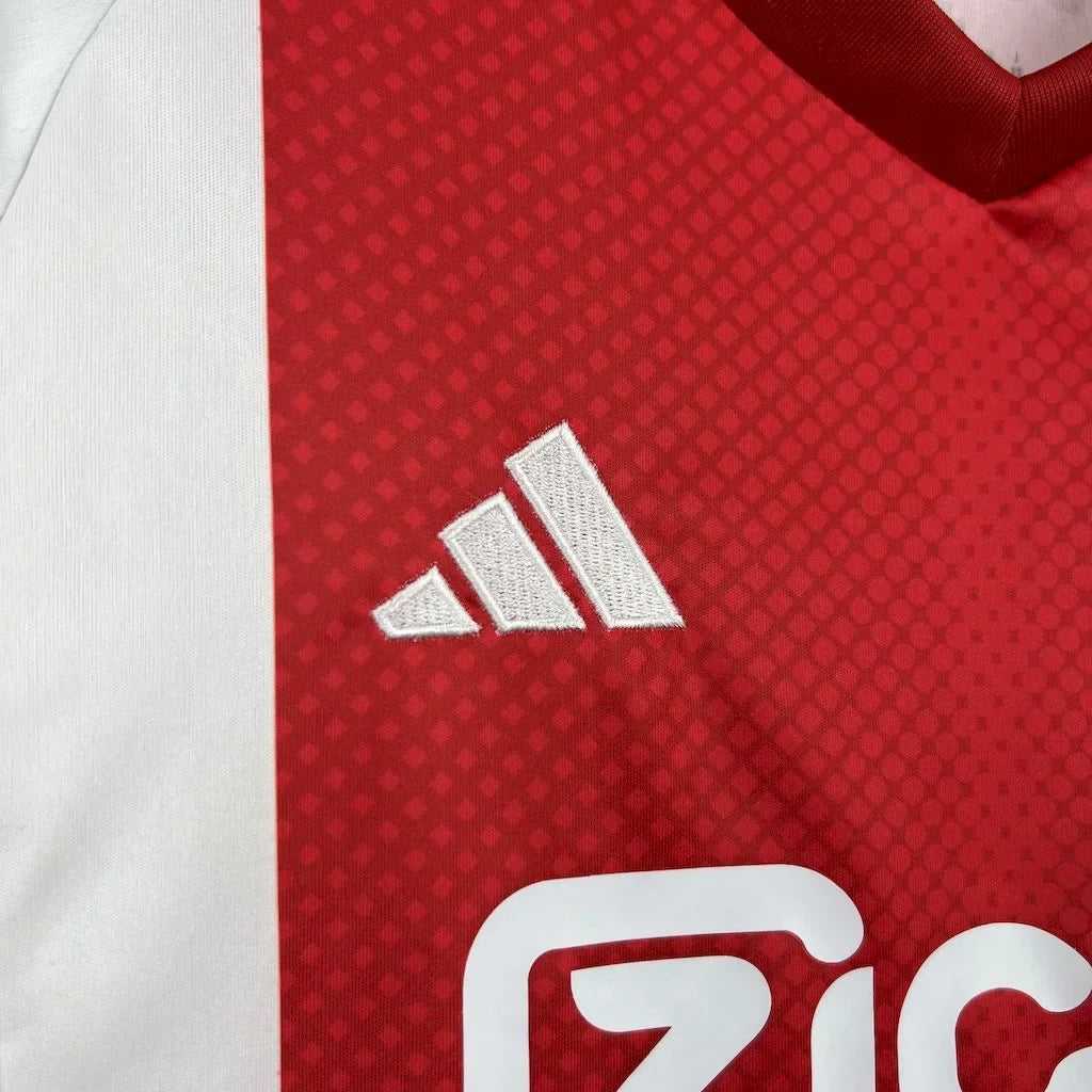Maillot domicile Ajax 2025/2026 taille enfant