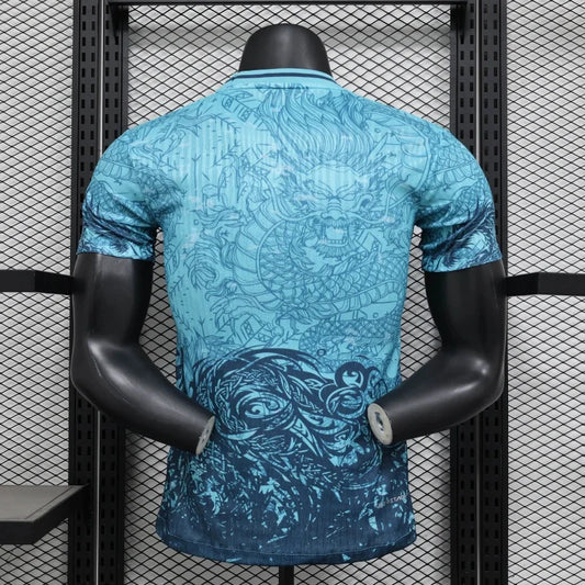 Maglia in edizione limitata "Dragon Crest" del Barcellona