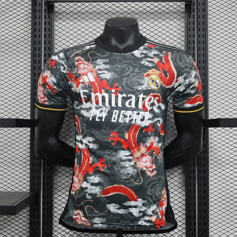 Maglia in edizione limitata "Dragon Fury" del Real Madrid