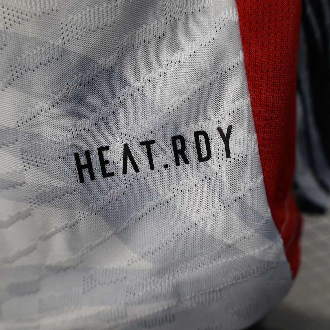 Maillot limité "Iron Crest" Manchester United
