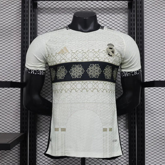 Maglia in edizione limitata "Mosaic Heritage" del Real Madrid