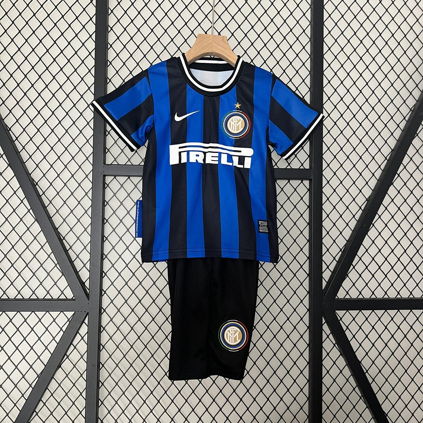 Maillot Domicile Rétro Inter Milan 2009/2010 Taille Enfant