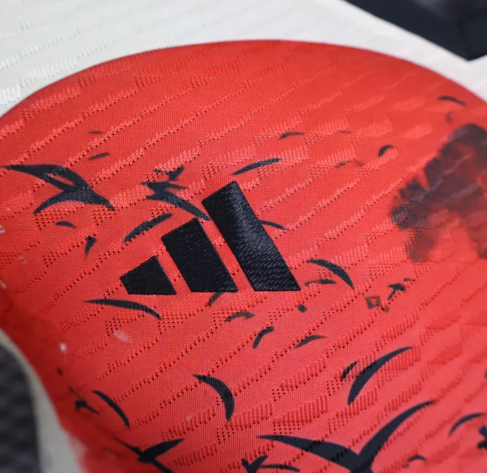 Japon Maillot en édition limitée « Raising Dawn »