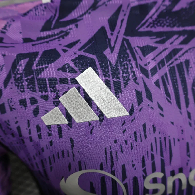 Maillot édition limitée Manchester United « Violet Edge »