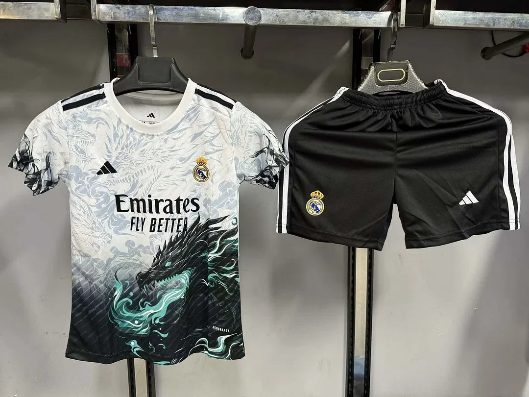 Maglia in edizione limitata "Emerald Flame" del Real Madrid per bambini