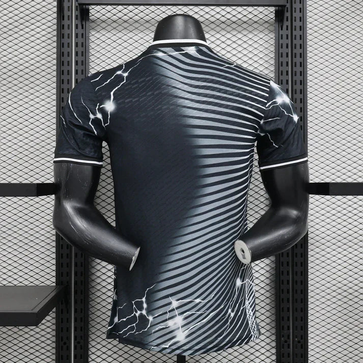Maillot limité "Black Panther" du Real Madrid