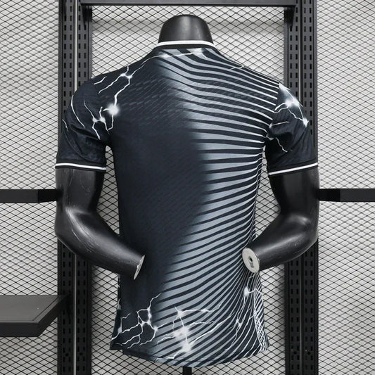 Maillot limité "Black Panther" du Real Madrid