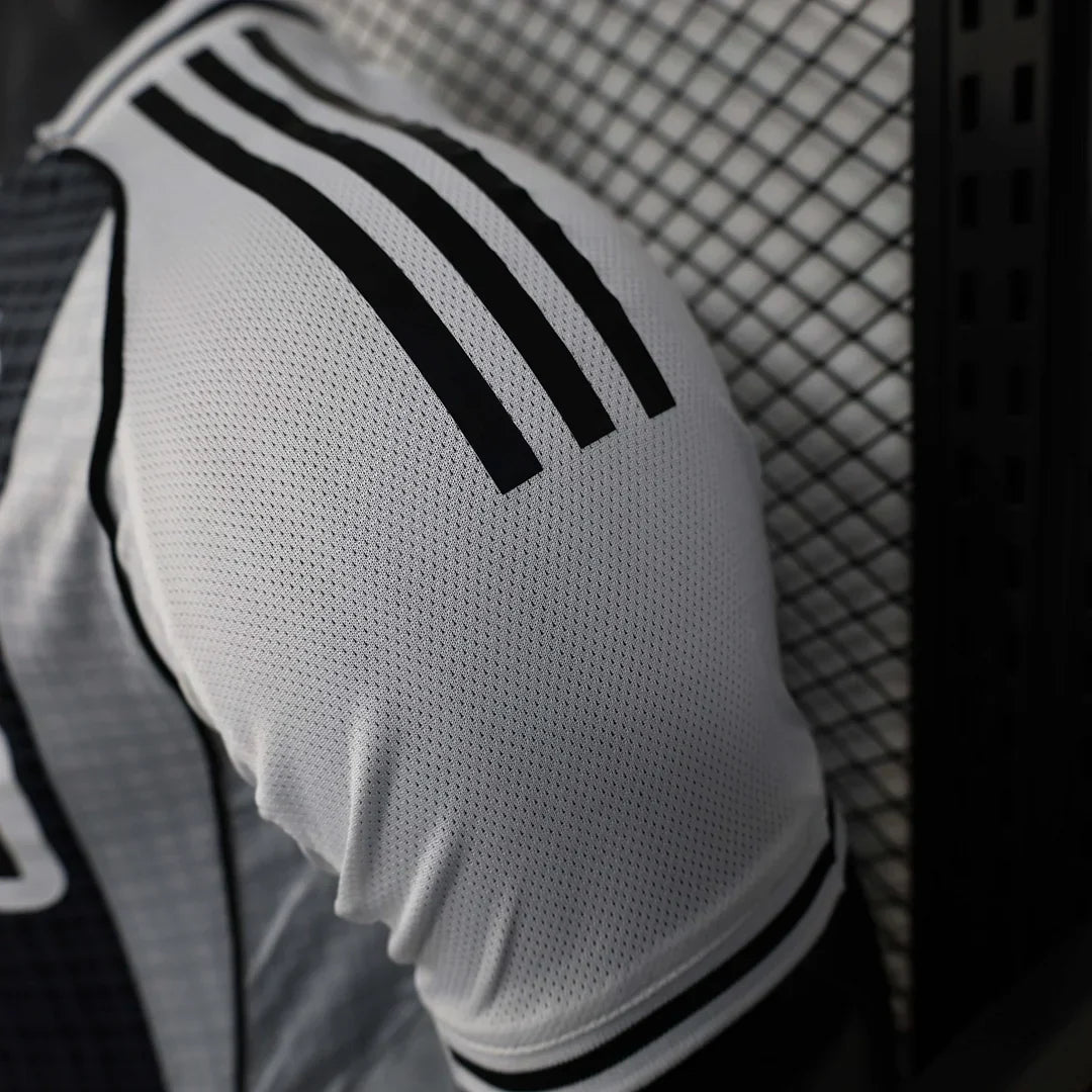 2025/2026 Newcastle United Home Kit