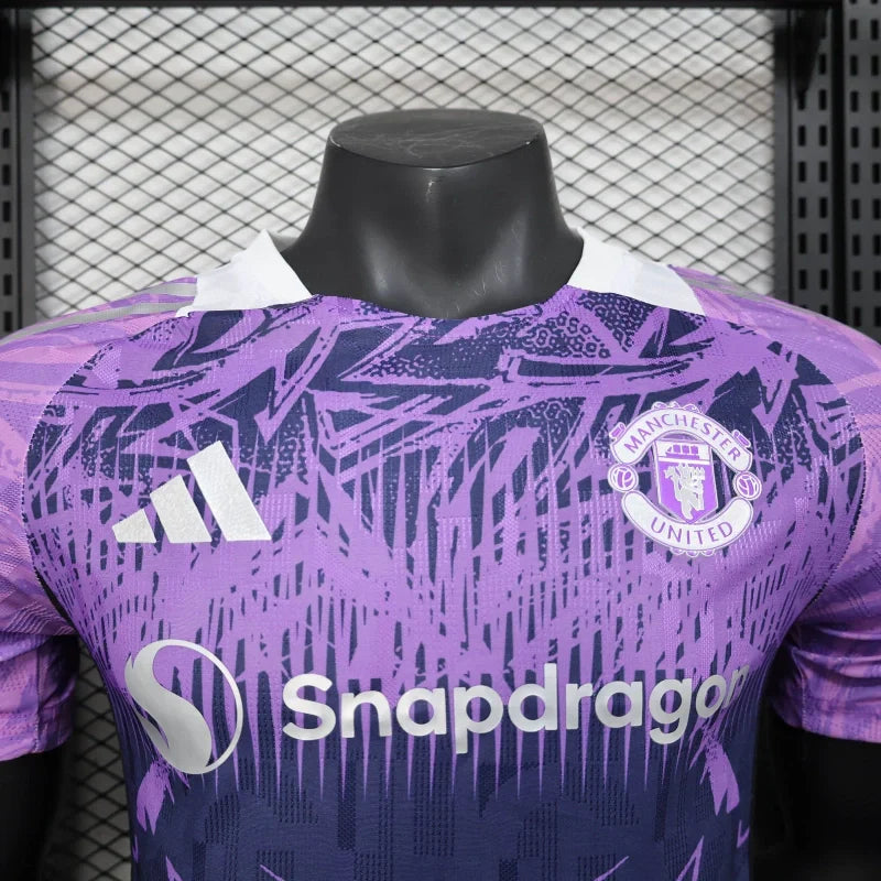 Maillot édition limitée Manchester United « Violet Edge »