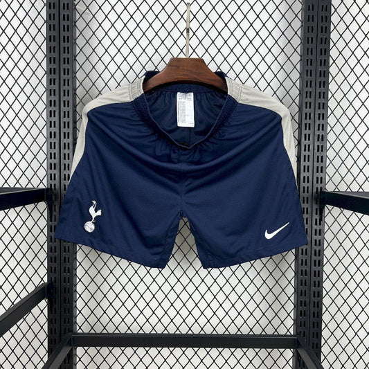 Short Domicile Tottenham 2025/2026