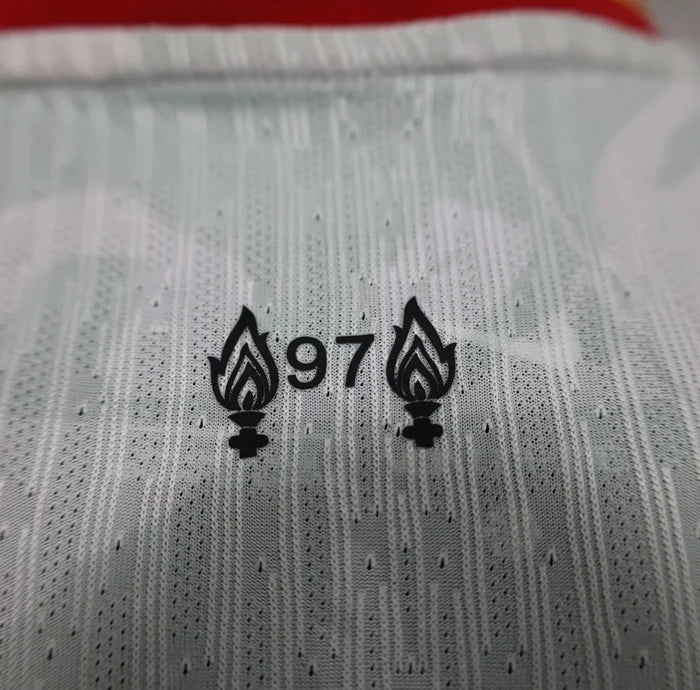 Troisième maillot de Liverpool 2024/2025