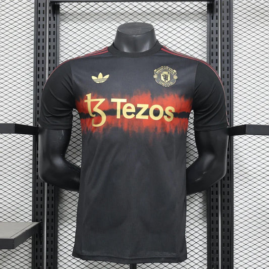 Maglia in edizione limitata "Inferno Night" del Manchester United