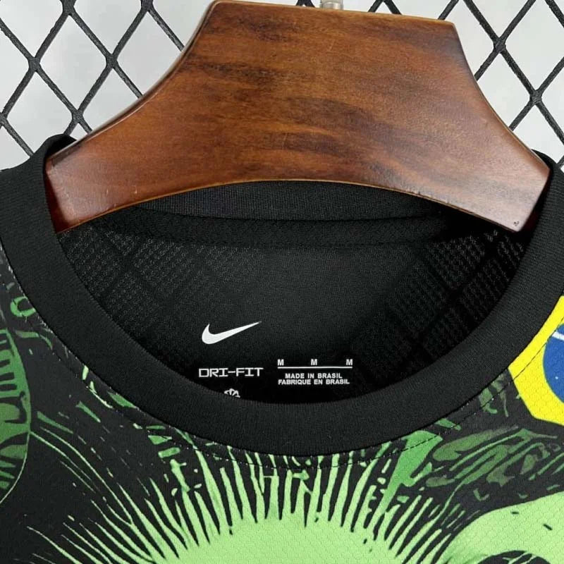 Maillot vert du Brésil « Jésus » en édition limitée