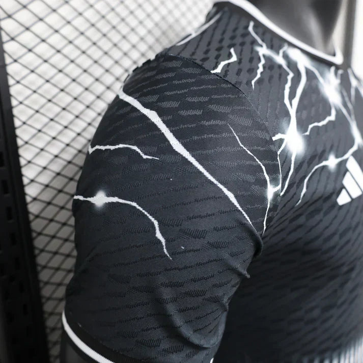 Maillot limité "Black Panther" du Real Madrid