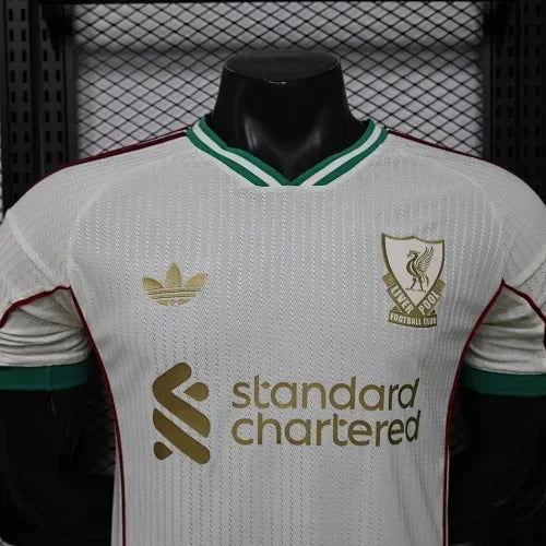 Maglia in edizione limitata Liverpool "Liverbird Legacy"