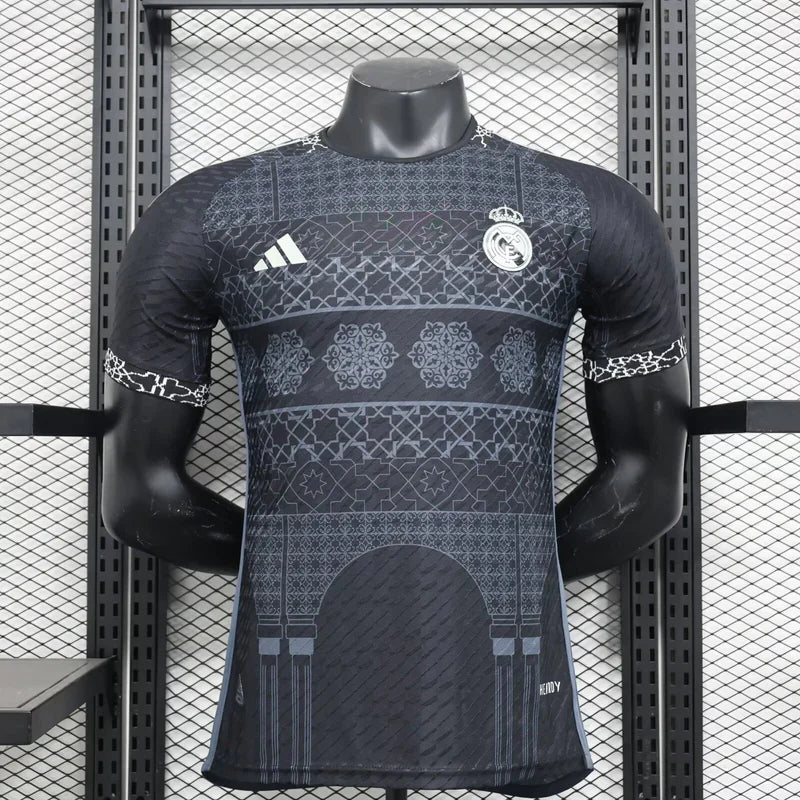 Maglia in edizione limitata "Mosaic Heritage" nera del Real Madrid