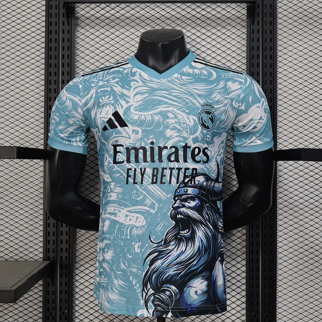 Maglia Limitata "Vichingo Nordico" del Real Madrid