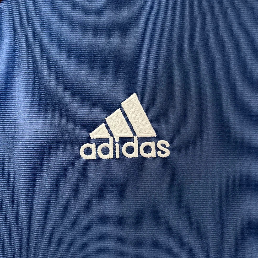 Maillot de foot vintage Real Madrid Troisième extérieur 1998/2000