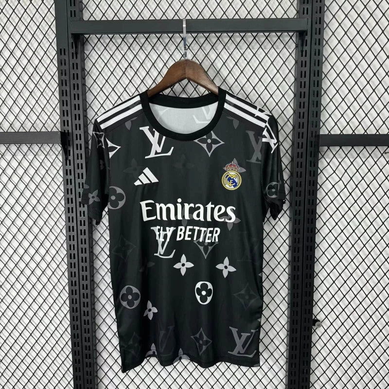 Maglia in edizione limitata "Louis Vuitton" del Real Madrid