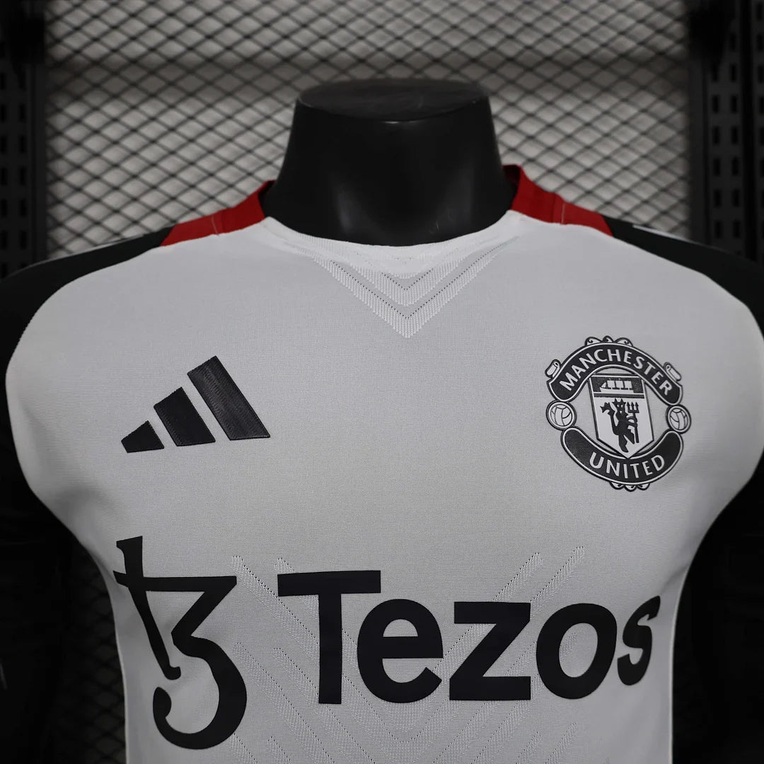 Maillot d'avant-match de Manchester United 2024/2025