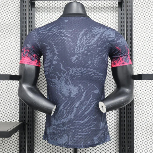 Maglia in edizione limitata "Dragón Escarlata" del Real Madrid