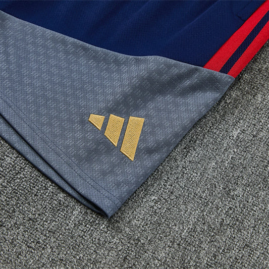 Ensemble gris Bayern Munich 2026/2027