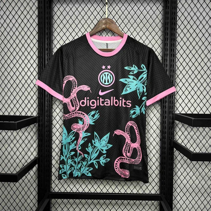 Maglia limitata Inter Milano "Serpente Rosa"