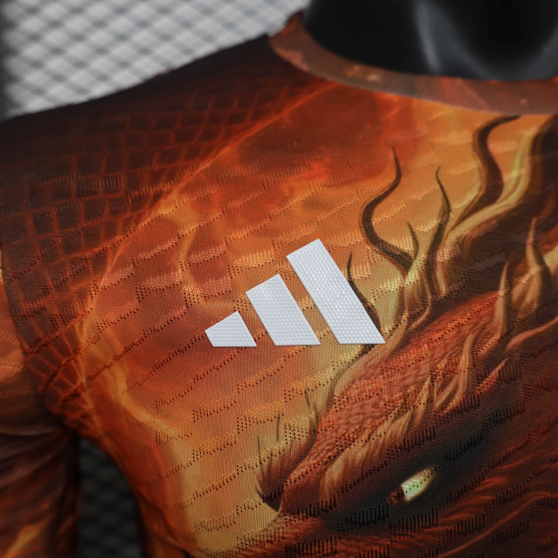 Maglia Edizione Limitata Real Madrid "Thunder Mirage"