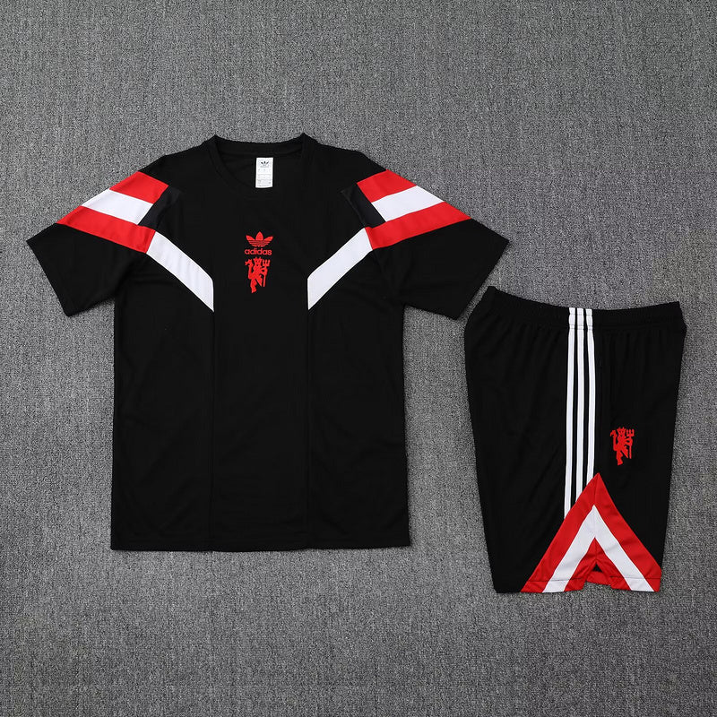 Completo da allenamento Manchester United 2025/2026