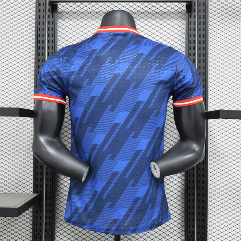 Maglia Manchester United "Electric Royal" in edizione limitata