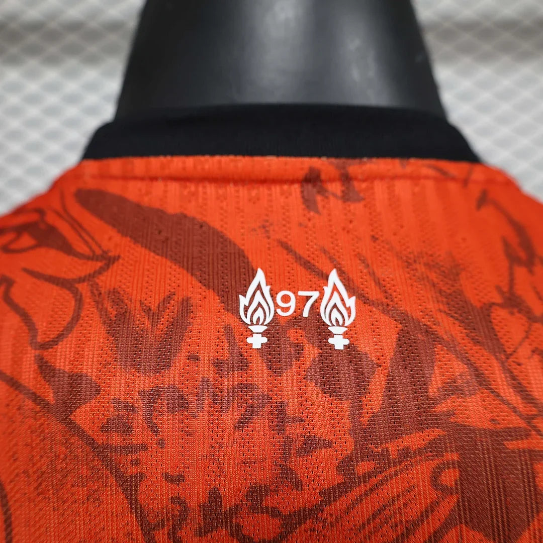 Maillot en édition limitée Liverpool "Dragon d'Anfield"