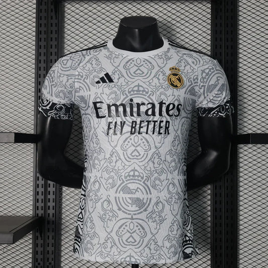 Maillot édition limitée Real Madrid « Forteresse Galactique »