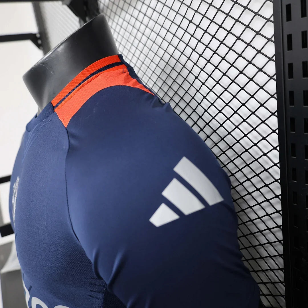 Maillot d'avant-match de Manchester United 2024/2025