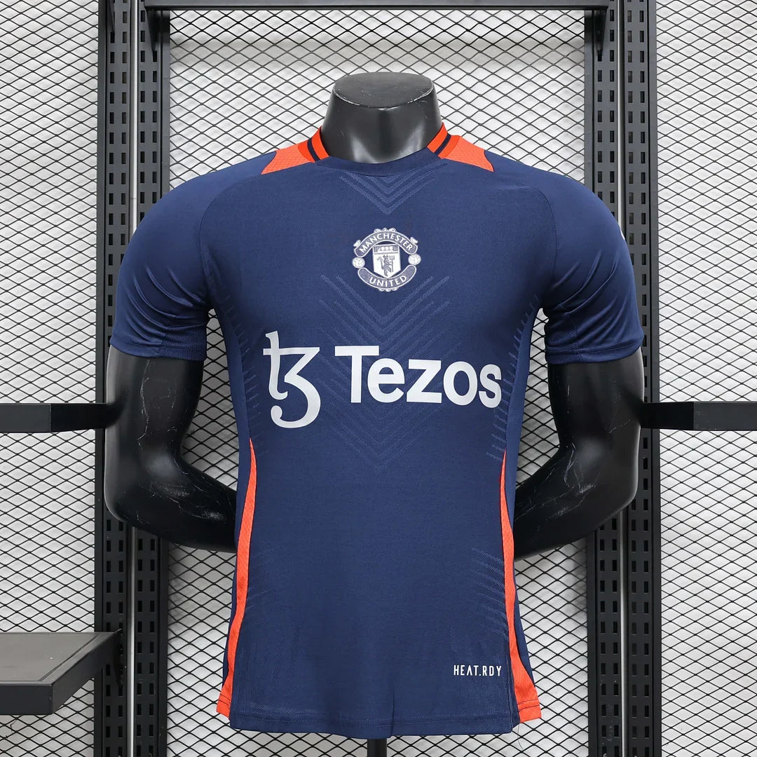 Maillot d'avant-match de Manchester United 2024/2025