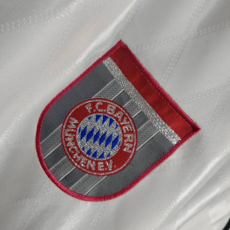 Maglia da trasferta del Bayern Monaco 1996-1998 in stile retrò
